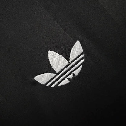 2025/2026 Liverpool Goalkeeper Black Soccer Jersey