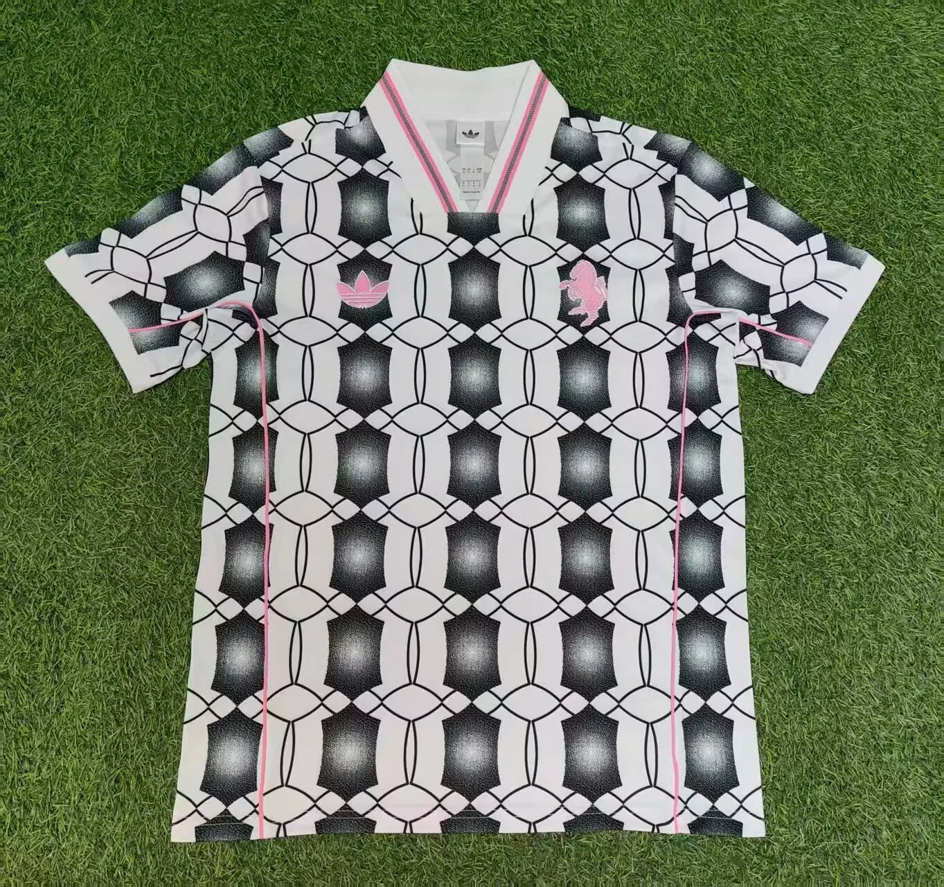 2025/2026 Juventus Special Edition Black-White Grid Soccer Jersey