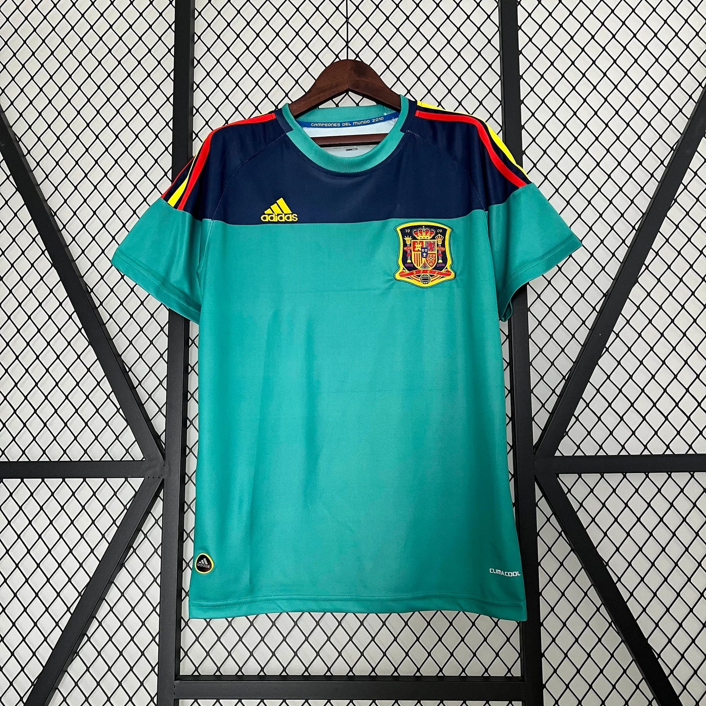 2010 Retro Spain Goalkeeper Green Soccer Shirt