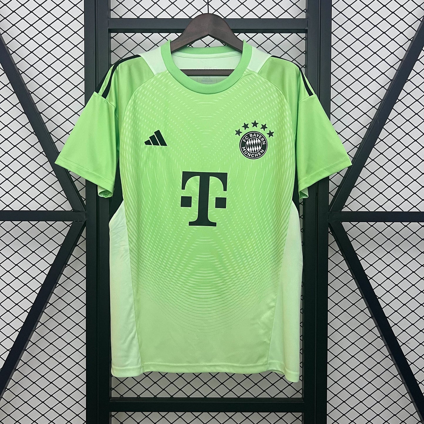 2025/2026 Bayern Munich Goalkeeper Green Football Jersey