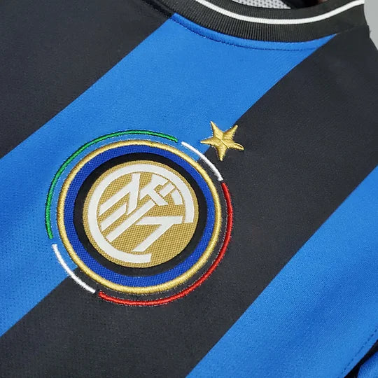 2009/2010 Retro Internazionale Milan Home Football Jersey