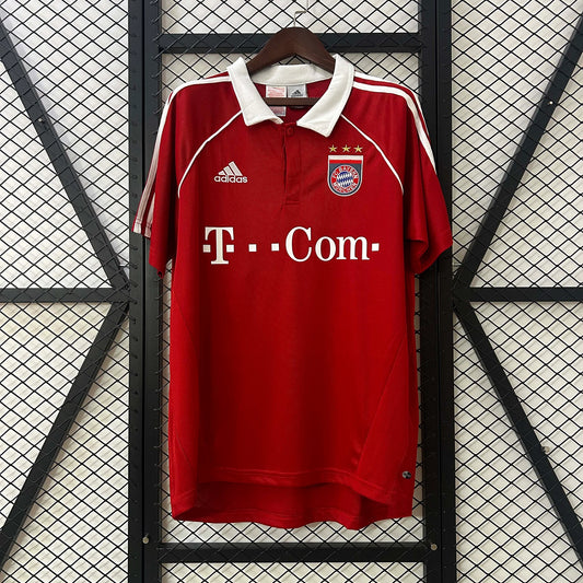 2005/2006 Retro Bayern Munich Home Football Jersey