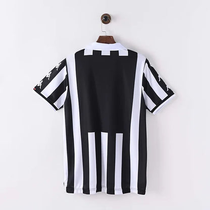 1999/2000 Retro Juventus Home Football Shirt